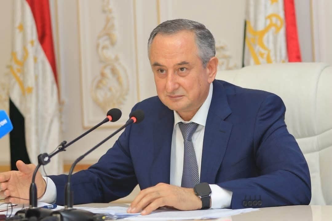 Давлатали Саид: Главы городов и районов должны решать проблемы населения на месте