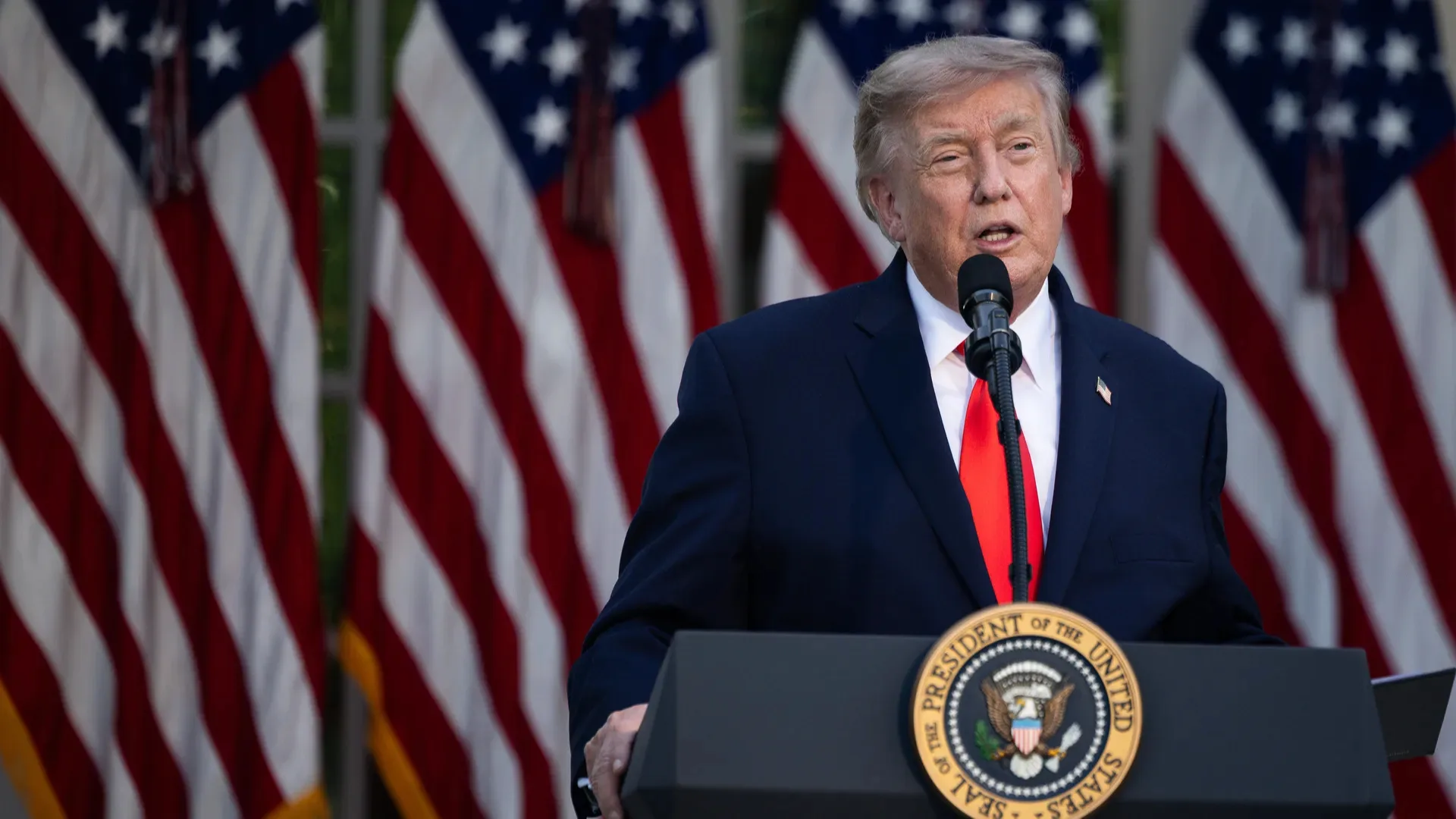 Трамп сообщил о переговорах с Россией и Китаем по ядерному разоружению